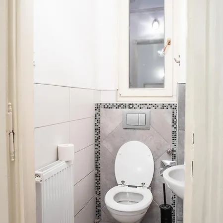 Classic Gem Hostel
