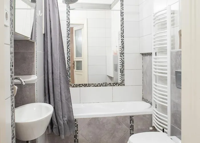 Classic Gem Albergue