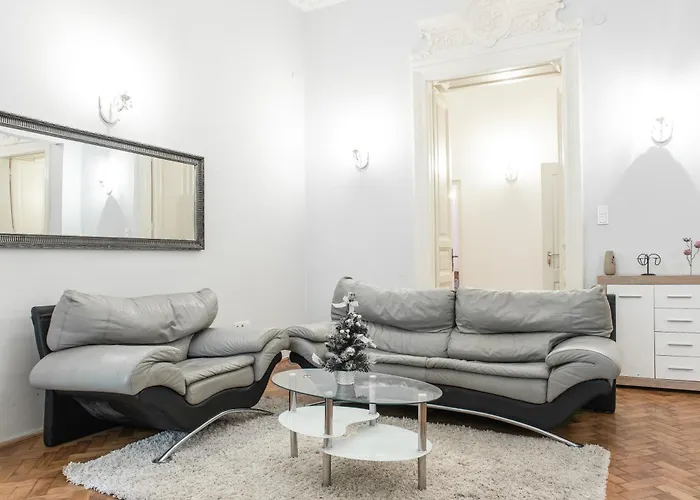 Classic Gem Budapeste