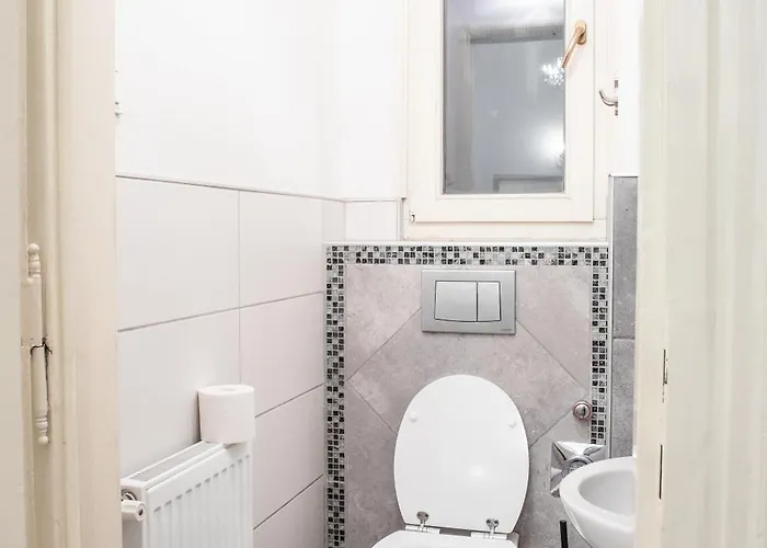 Classic Gem Albergue